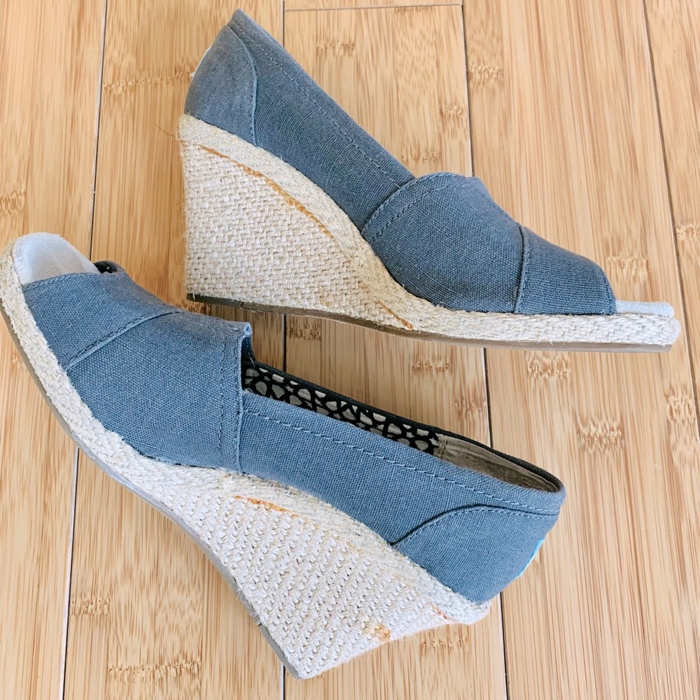 TOMS Wedge Espadrilles Sz. 6.5 Gray